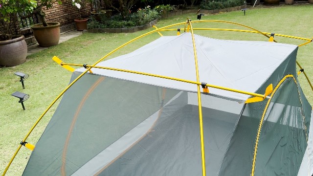 The 4 poles of The North Face Stormbreak 2.